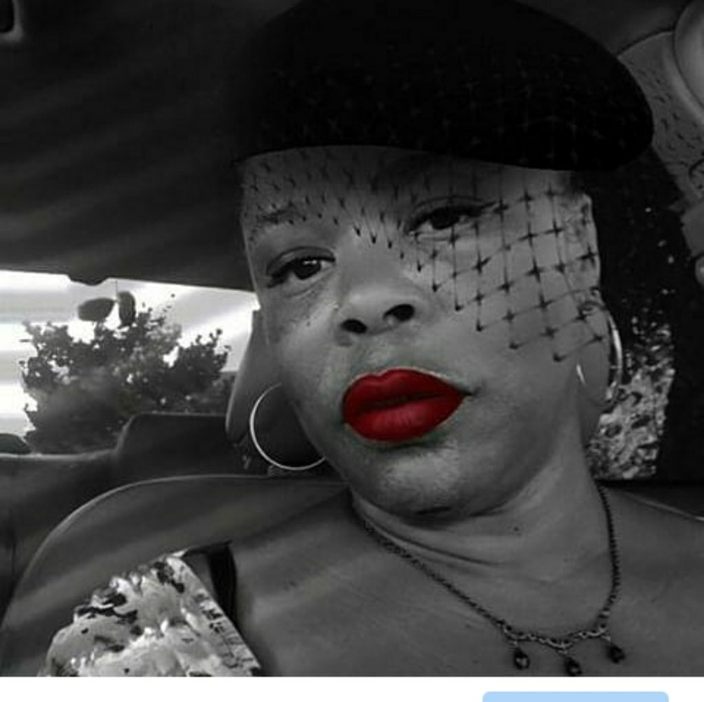 Meet your Posher, Latonya